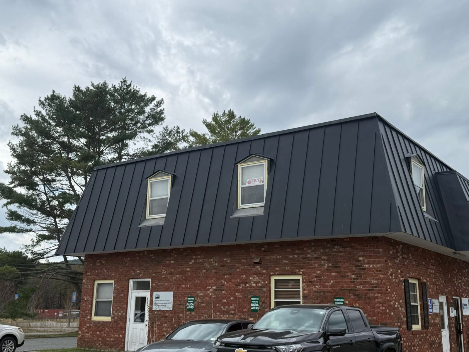 J.B. General Contracting roofing work